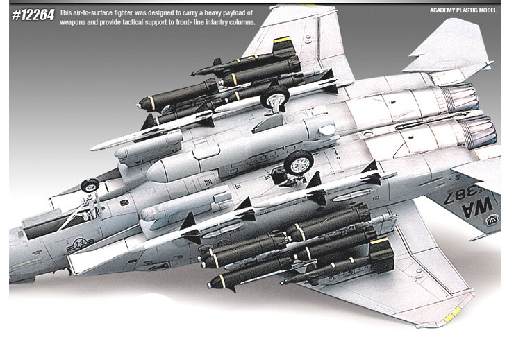 アーマーコレクション　1∶48 戦闘機　F15 EAGLE サンダーバーズ Academy 1/48 F-15E Strike Eagle with Weapon Aircraft Fighter