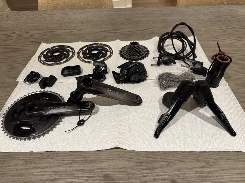 SRAM Force eTap AXS D1, 2x12 Power Meter Groupset, 167.5mm, 46/33T, 10/33T - Image 3 of 4