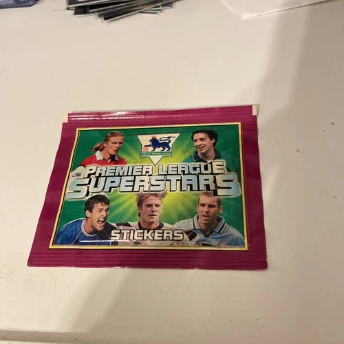 1 x Topps (Merlin) football sticker pack Premier League Superstars 1999
