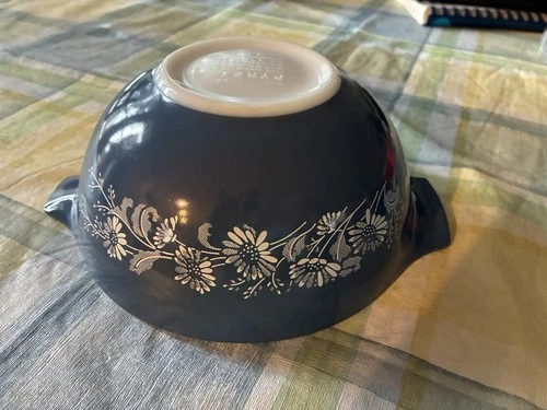 Pyrex, Vintage, Colonial mist, Cinderella, 1.5 Qt Blue Mixing Bowl