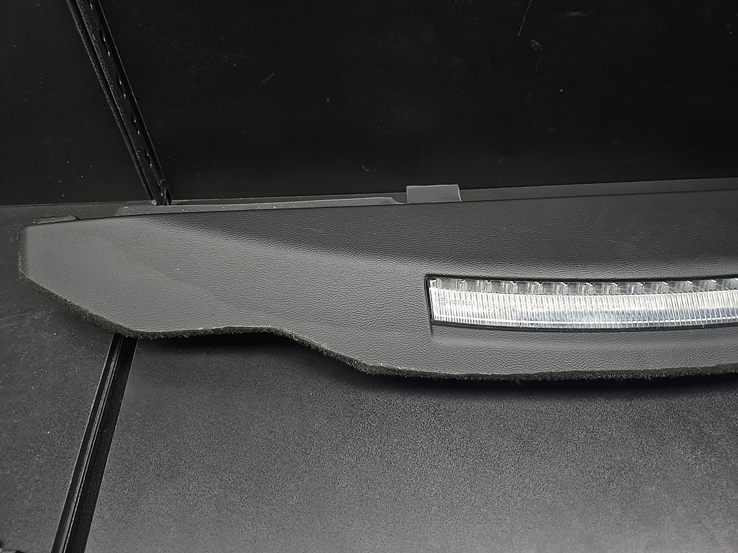 14-20 Maserati Quattroporte 2016 Rear Parcel Shelf Sunshade Blind Roller
