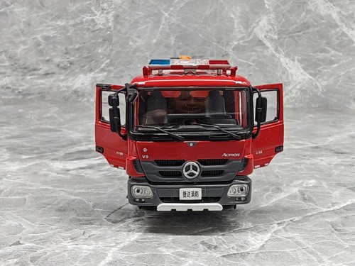 1/43 JIEDA FIRE Mercedes Fire Vehicle - Picture 6 of 7