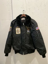 Vintage 1970’s Us Air Force Fur Collar Satin Bomber Jacket Chain Stitch Patches