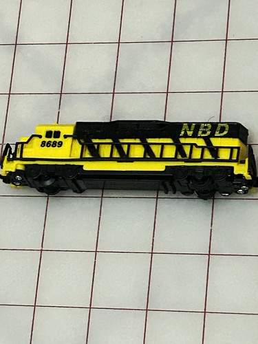 Motor locomotora diésel Jakks Pacific Power Trains 2.0 NBD #8689 amarillo negro | Condition: Used