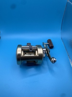 Shimano Calcutta 400 B Baitcasting Reel - CT400B for sale online