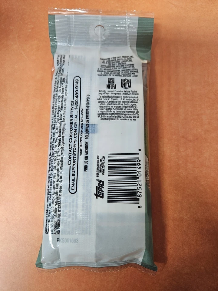 New 2013 Topps Magic NFL Value Pack Plus 3 Orange Bordered Parallel Cards - Image 3 of 4