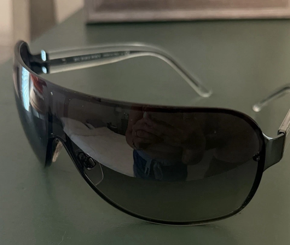 Gafas de sol Burberry para hombre con estuche en excelente estado Foto 2 de 4