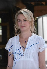 Taylor Schilling autograph signed 20x30 cm picture 
