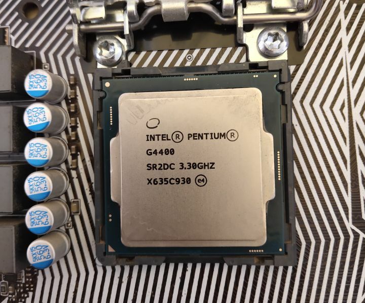 6th Gen Intel Pentium G4400 LGA1151 CPU Processor 3.3GHz