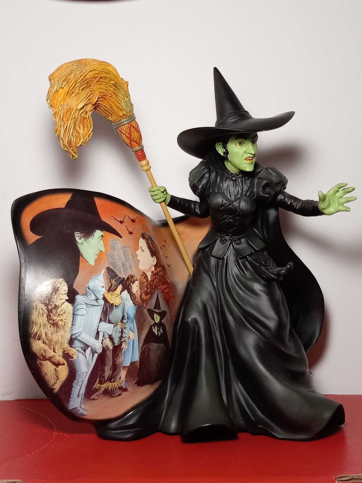 THE WIZARD OF OZ Wicked Witch Of The West Poseable Portrait Figure With  Hand-Painted Details