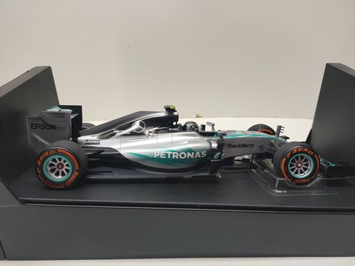 Mercedes F1 W06 Nico Rosberg Japonese GP 2015 1/18 504pcs - Bild 6 von 8