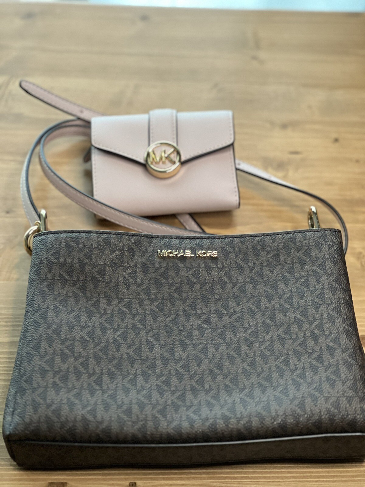 michael kors white and brown wallet