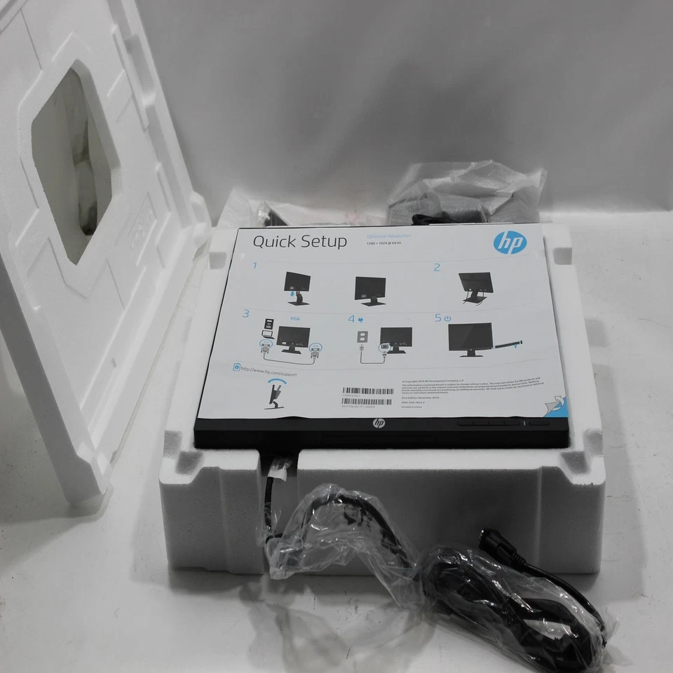 HP P174 17" SXGA LED LCD Monitor 5RD64A8#ABA - New  - Image 4 of 4