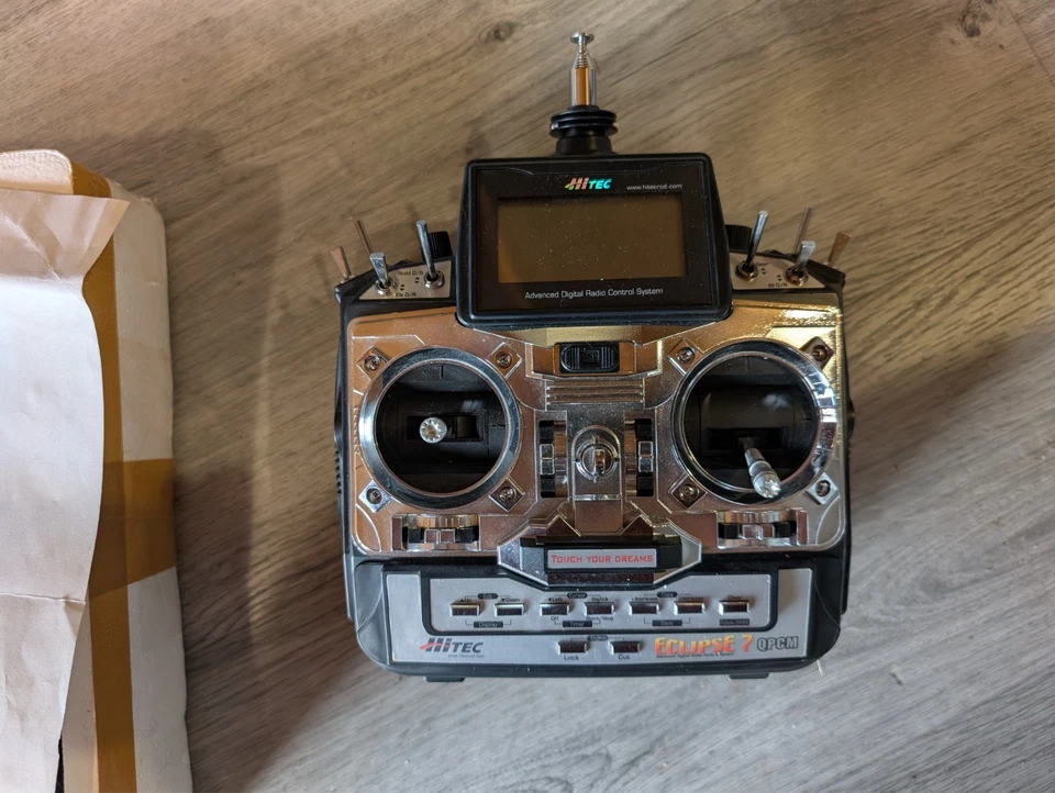 Top Flite P-40E Warhawk gold edition + retractable landing gear + radio - Image 4 of 4