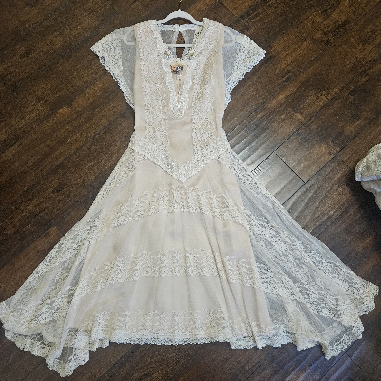 Susan Lanes Vintage Lace Dress Country Elegance Bustle Beauty Prop  SZ 10 USA E