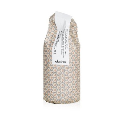 Davines - More Inside This Is A Sea Salt Spray (For Full-Bodied, Beachy Looks) 2