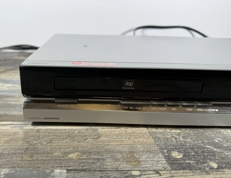 GRAVADOR DE DVD RCA-DRC8060N com cabos e controle remoto - Imagem 2 de 4