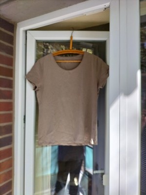 C & A ~ klassisches dunkel beiges Damen T Shirt XL ohne Muster 