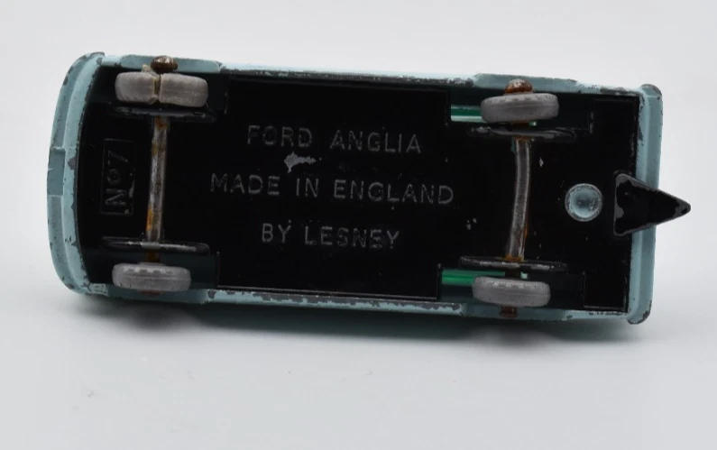 Matchbox Regular Wheels 1-75 #7 Ford Anglia ruote in plastica grigia Lesney... - Immagine 4 di 4