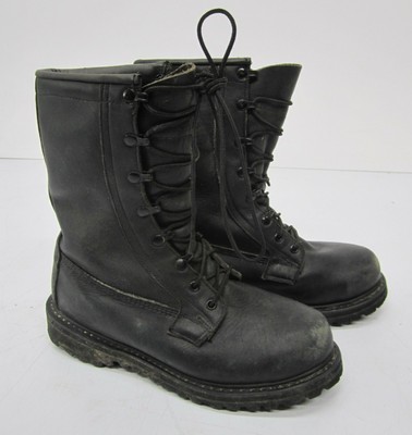 vibram tactical boots