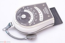    BERTRAM  AMATEUR  LIGHT, EXPOSURE METER  GERMANY  W/ BUTTON CHAIN