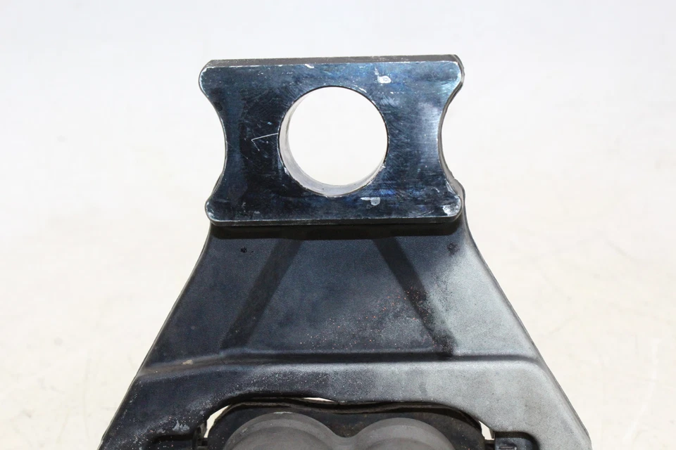 Pinza de freno trasera Yamaha Yzf R1 2003 con soporte de montaje Foto 3 de 4