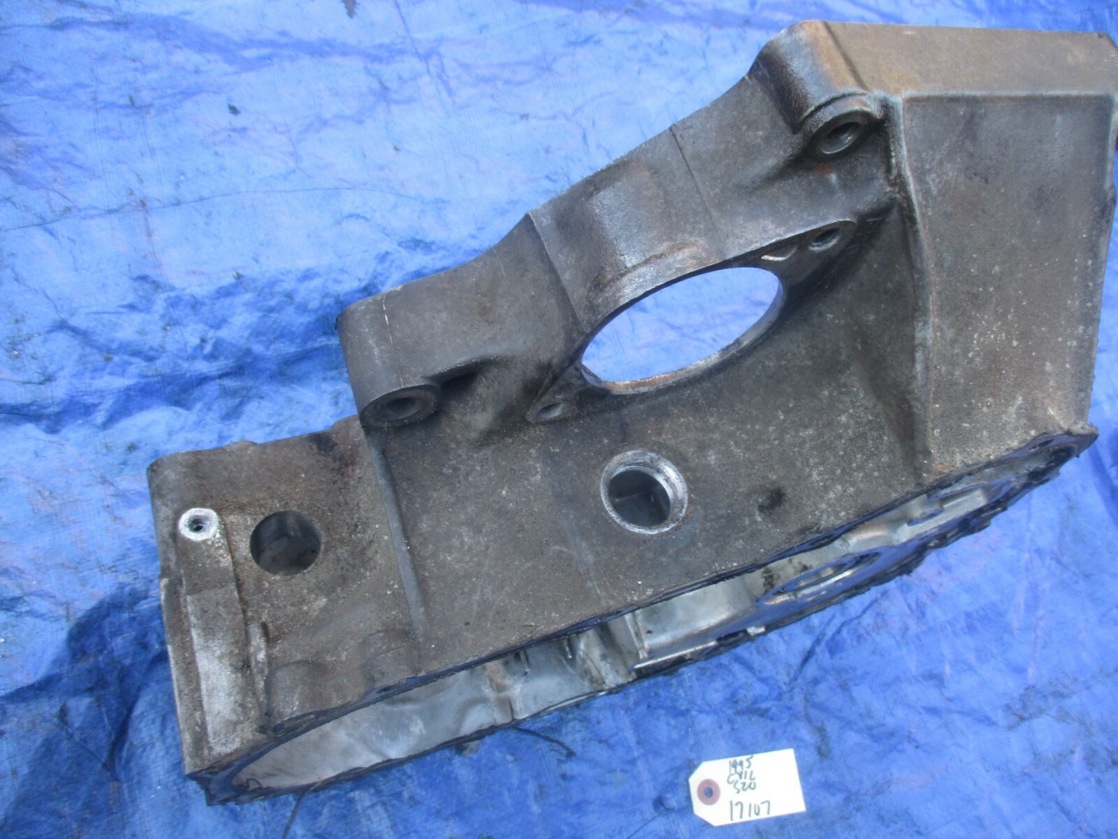 9295 Honda Civic D16Z6 manual transmission inner casing OEM D15 S20