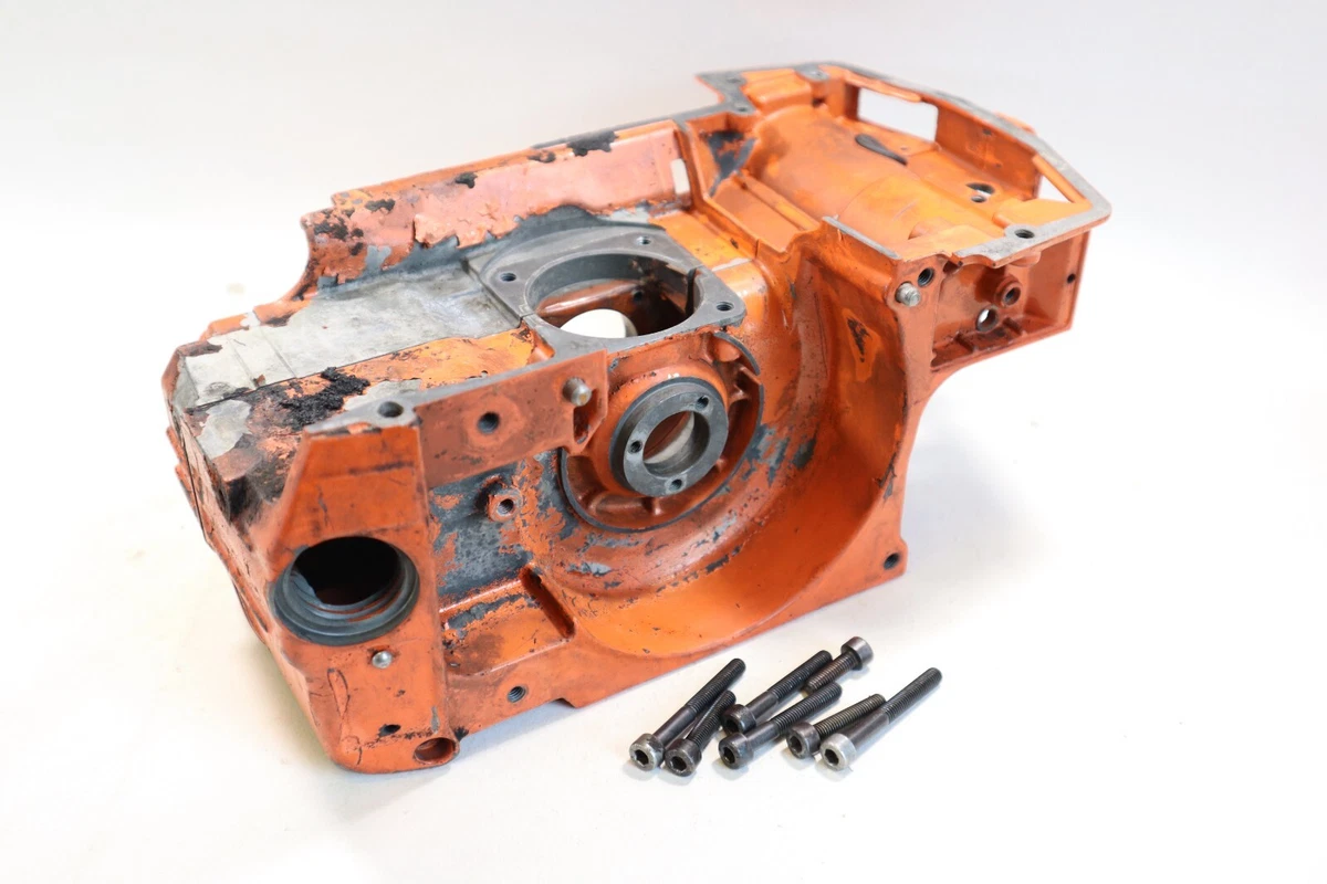 Genuine Crankcase Husqvarna 242 246 42 238 chainsaw 501620502