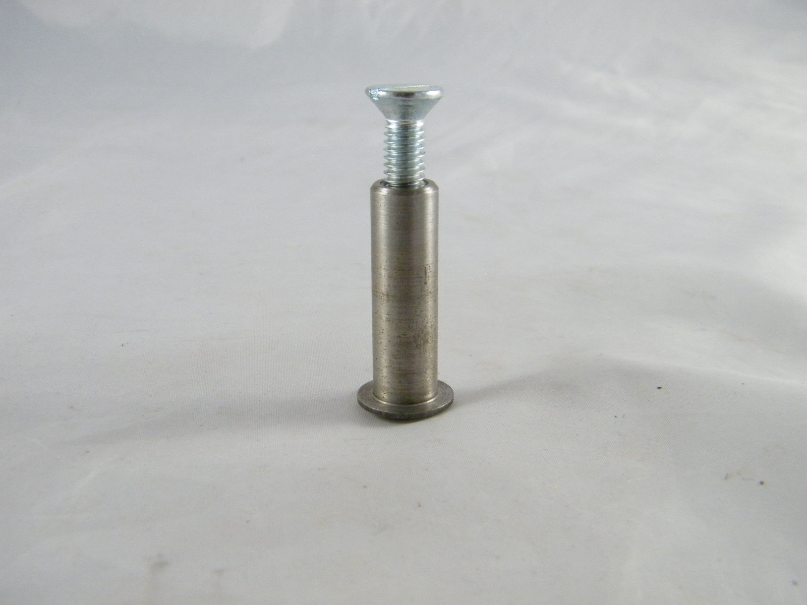 CORBIN RUSSWIN BRUSHED NICKEL SCREW & SLEEVE FIRE RATED DOOR 9/16" W X 5/16 X 18