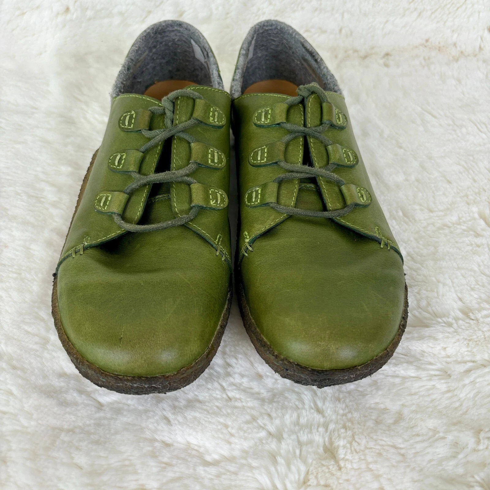 CLARKS Clark Originals Green Leather Lace Up Wool Lined Crepe Sole Oxford 8.5M