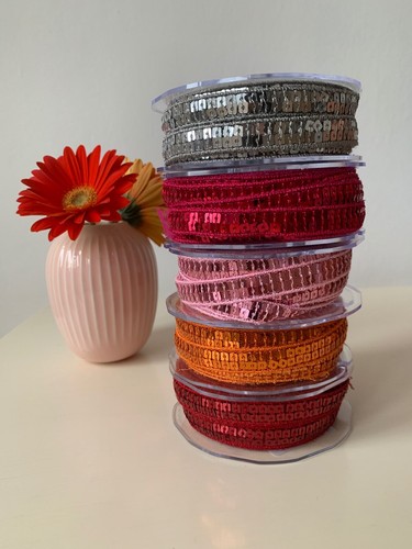 La Stephanoise Sequin Trim Ribbon 10mm -2 sequin wide -price per metre - Picture 3 of 8