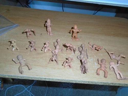 18  Marx 1950's-60s Light Brown Fort Apache Play Set  Indans