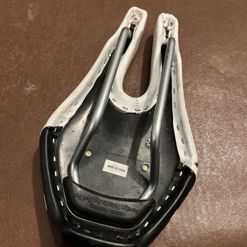 ISM Adamo Bicycle Road Sport saddle - Picture 2 of 3