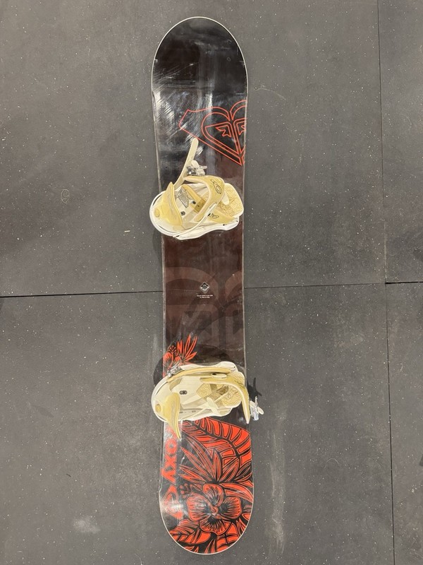 Womens Roxy 154cm And Drake Bindings