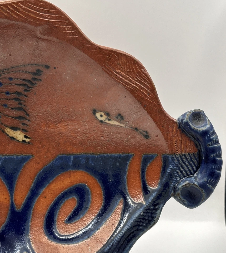 Bandeja de tapas de pescado de gres y azulejos Front Ave bandeja de cerámica roja azul Lg Foto 4 de 4