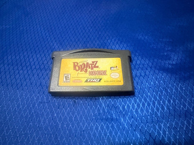 Bratz: Forever Diamondz (Nintendo Game Boy Advance, 2006) tested and working
