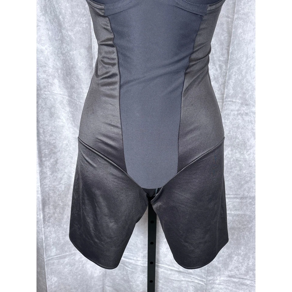 Body modelador Miraclesuit correas ajustables talla 34B negro Foto 3 de 4
