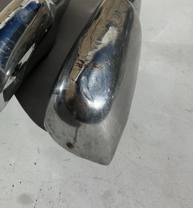 1949-1952 CHEVROLET STYLELINE DELUXE ПЕРЕДНИЙ БАМПЕР ПРЕДОХРАНИТЕЛИ ОРИГИНАЛЬНЫЙ Б/У-(ПАРА) - Изображение 2 из 4