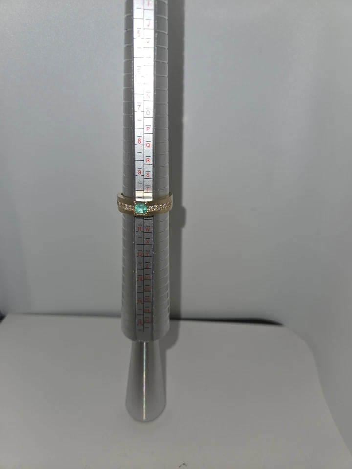 Anillo de oro amarillo de 18k - Esmeralda de 0,46 quilates + Diamantes de 0,32 quilates - Talla 10 - 7,55 g  Foto 4 de 4