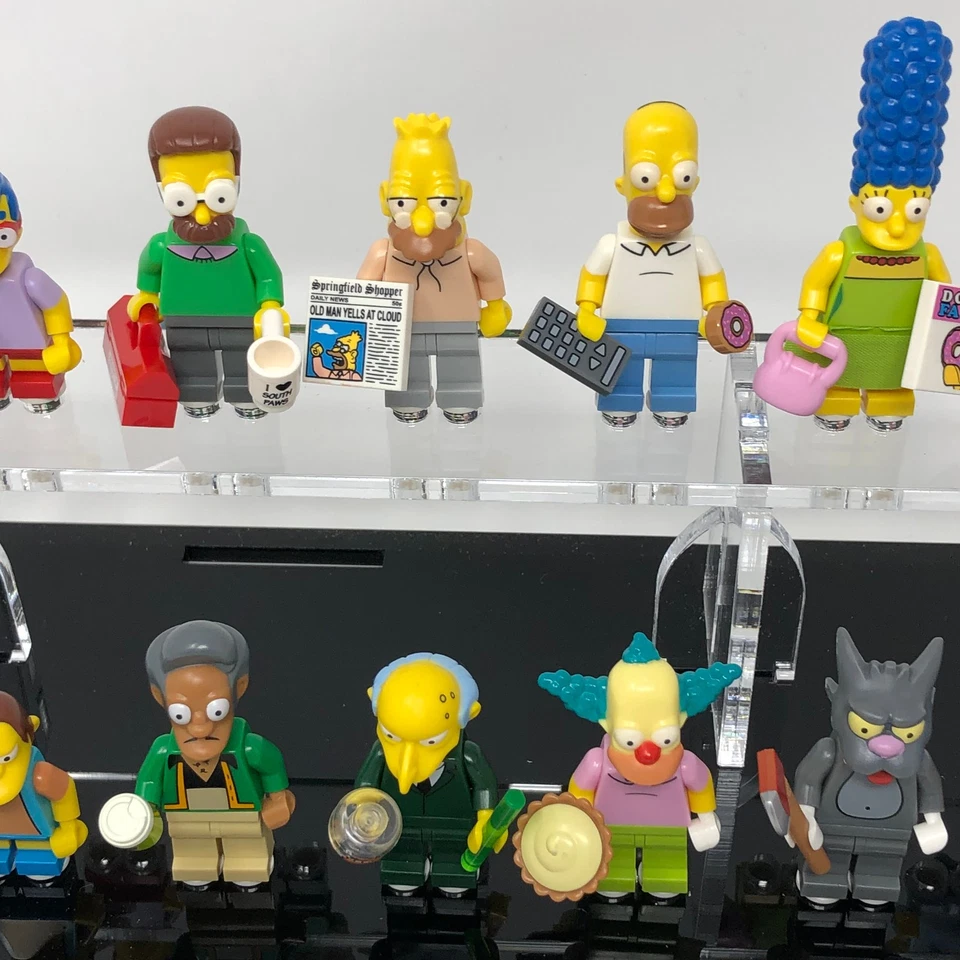 LEGO The Simpsons 71005 Series 1 Minifigures Complete Set 16 Custom Display Case - Image 4 of 4