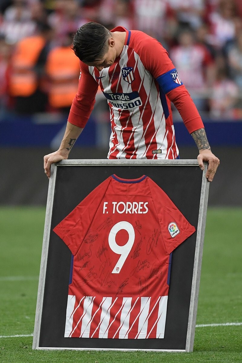 Maillot Domicile Atletico Madrid 2017/18 Homme Taille L - Nike - Felipe Luis #3 - Rouge Et Blanc