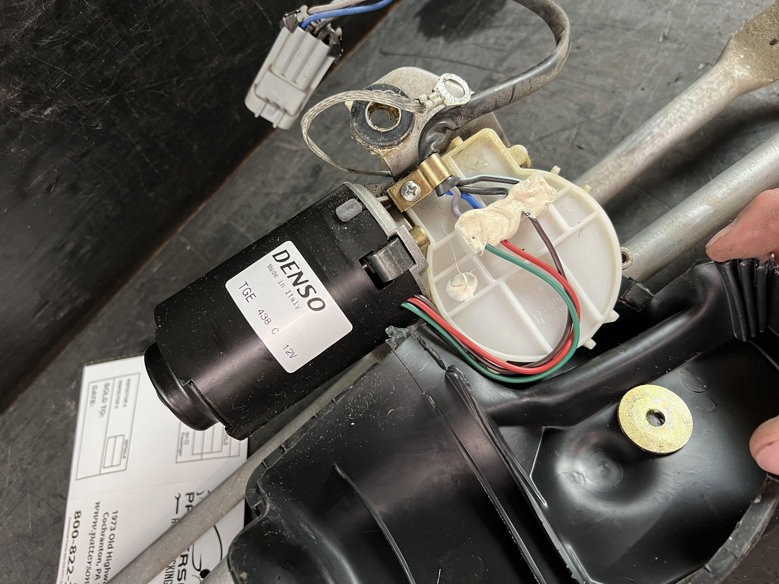 2002 MASERATI SPYDER WIPER MOTOR & TRANSMISSION LINKAGE TGE438C