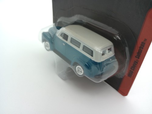 ©2010 JOHNNY LIGHTNING 1950 CHEVROLET 3100 SUBURBAN Diecast Blue & White 1/64 - Picture 6 of 8