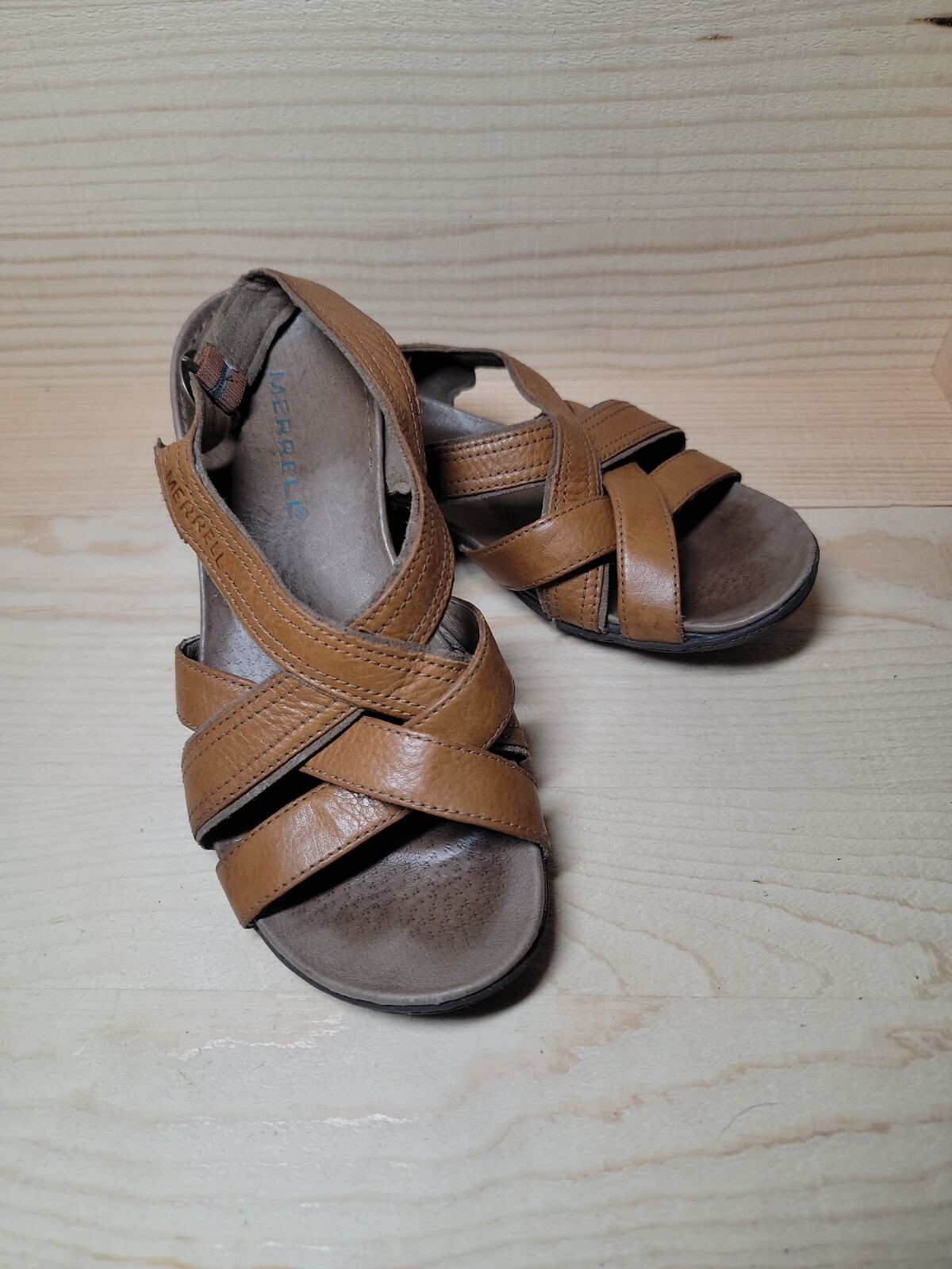 Merrell Womens Tan 7 Bassoon Sandals leather Criss Cross Strap Buckle Slingback