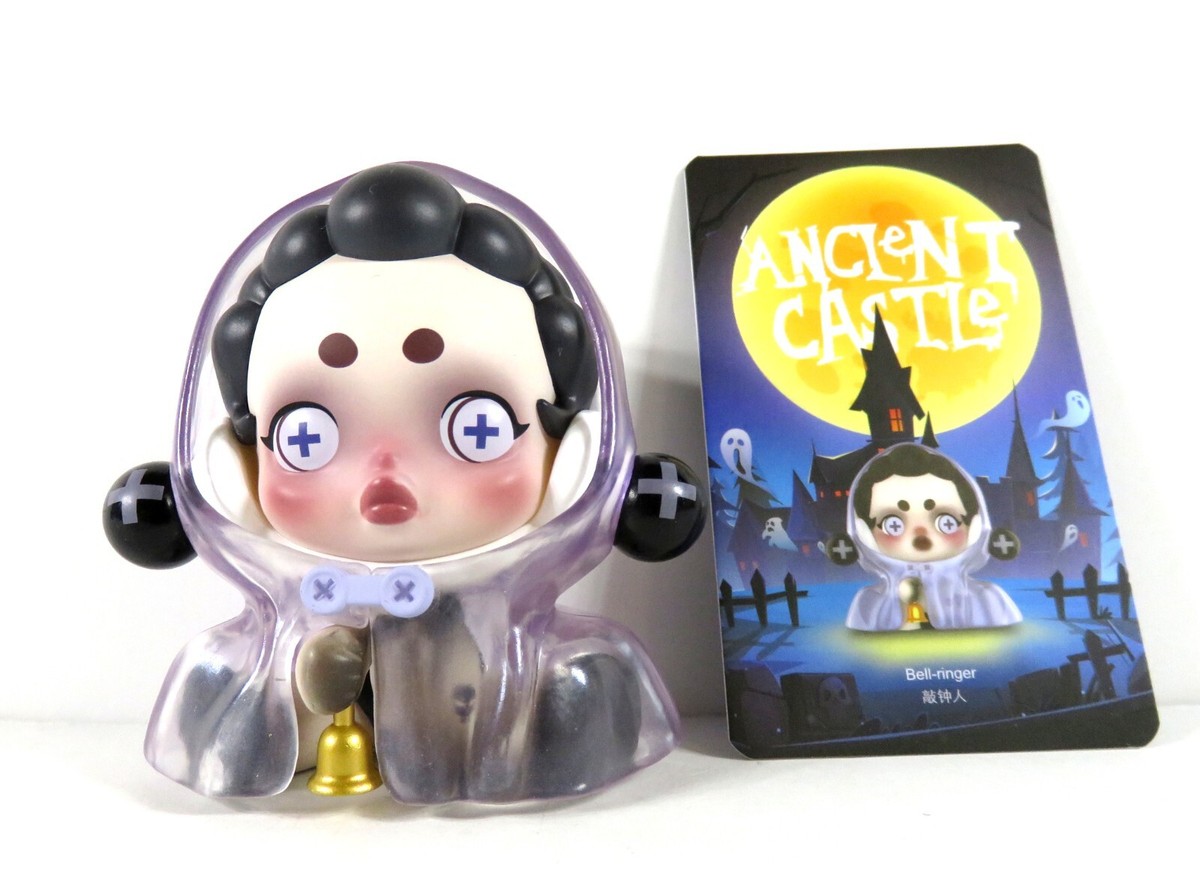 POPMART、 夜之城、Bell-ringer POP MART x SKULLPANDA Ancient Castle Bell-ringer Mini Figure