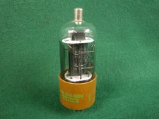 NOS/New Sylvania JAN-CHS 5933 807W Vacuum/Electron tube 1952