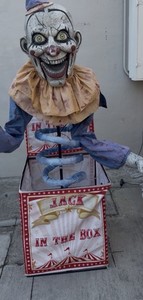 Home Accents Holiday Dreadful Dreams Animated Jack-in-the-Box Clown 6ft Hallowe…