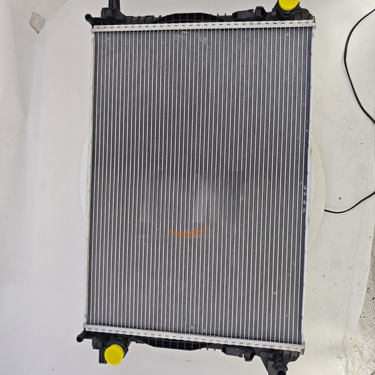 Engine Cooling Radiator 4M0121251M For 19-25 Lamborghini Urus Audi RS Q8 Bentley