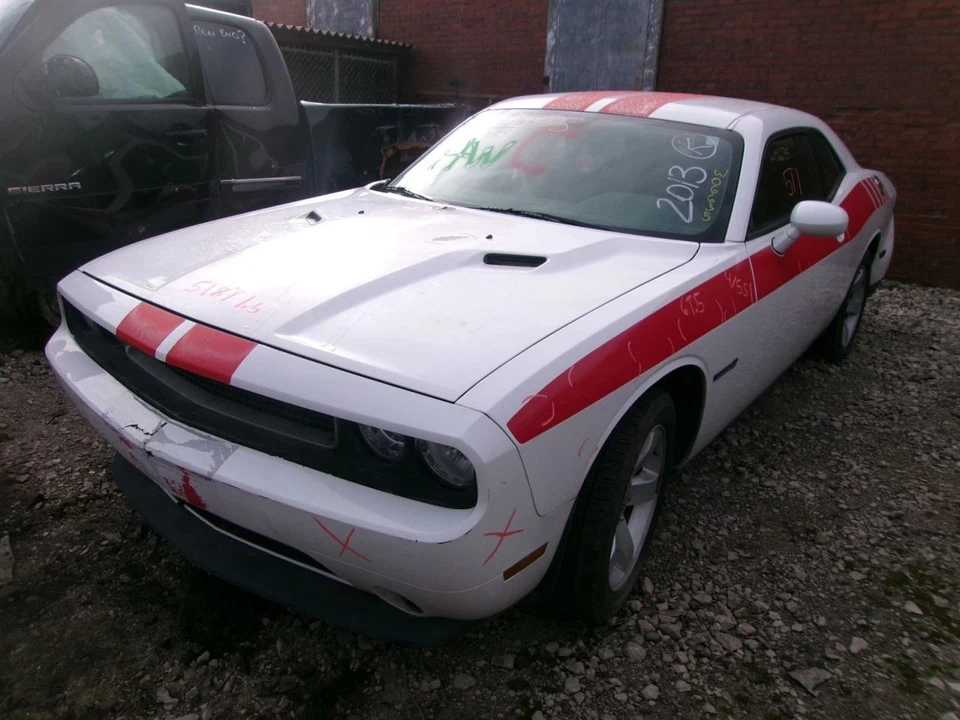 Chasis ECM Transmisión Guardabarros Izquierdo 5 Velocidades Se Adapta a 11 Challenger 2060551 Foto 2 de 4