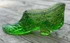 Green Fenton/L.E. Smith slipper  *Uranium glass* vintage, near mint condition